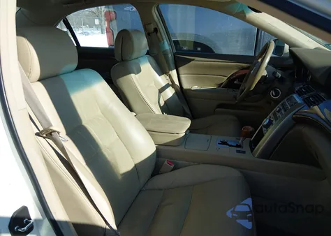 2006 Acura Rl 3.5 из США, поврежденный, VIN JH4KB16516C003829